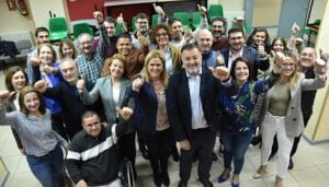 Dolz presenta una lista electoral con siete independientes y cargos provinciales y nacionales