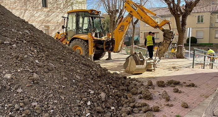 Dolz visita las obras de reconstrucción del muro de Casablanca y avanza que la siguiente obra será en la Plaza de Segundo Pastor 1 Dolz visita las obras de reconstrucción del muro de Casablanca y avanza que la siguiente obra será en la Plaza de Segundo Pastor