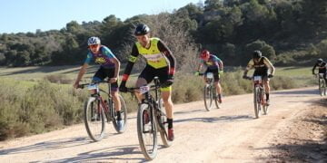 El abulense Nacho Pérez y la cifontina Beatriz Martínez repiten triunfo en la Gárgoles Bike Race