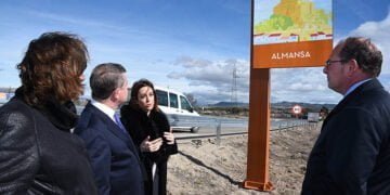 El Gobierno de Castilla-La Mancha comienza la instalación de la nueva señalización turística en la región con una inversión de 30 millones de euros