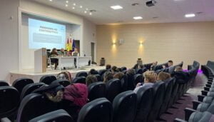 El Gobierno regional aborda con profesionales de diferentes asociaciones y familias de usuarios aspectos sobre las Prestaciones No Contributivas