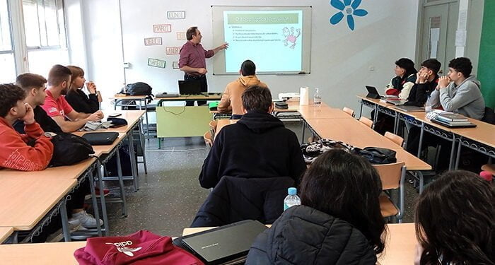 El Gobierno regional impulsa el programa ‘Vida sana para Tod@s’ para promocionar la salud entre el alumnado de Guadalajara 1 El Gobierno regional impulsa el programa ‘Vida sana para Tod@s’ para promocionar la salud entre el alumnado de Guadalajara