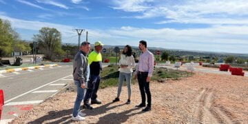 El Gobierno regional inicia las obras de remodelación de la CM-310 en la localidad de Saelices con un presupuesto de 200.000 euros.