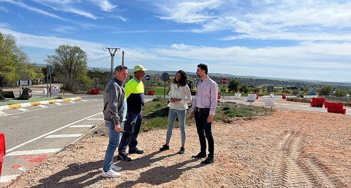 El Gobierno regional inicia las obras de remodelación de la CM-310 en la localidad de Saelices con un presupuesto de 200.000 euros.