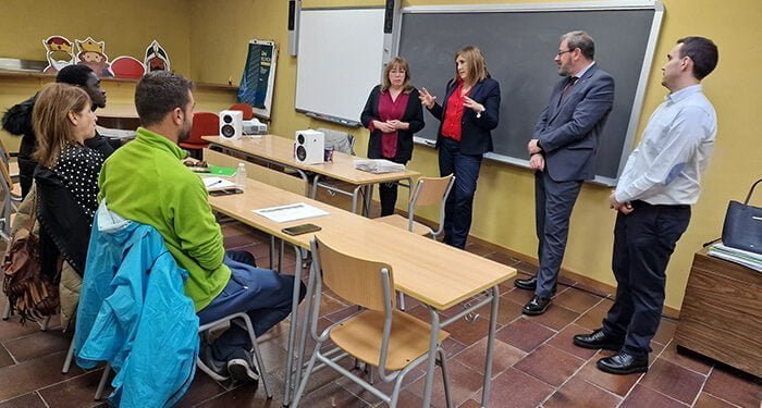 El Gobierno regional pone en marcha cinco proyectos duales de contratación en el seno de la empresa para 50 desempleados de Guadalajara 1 El Gobierno regional pone en marcha cinco proyectos duales de contratación en el seno de la empresa para 50 desempleados de Guadalajara