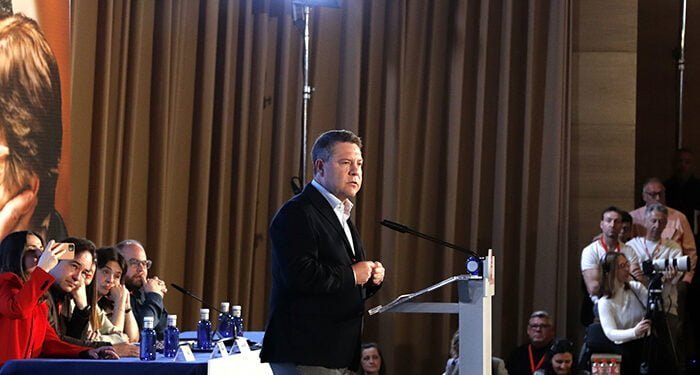 El PSOE de CLM hará una campaña “en positivo, centralista y respetuosa” a la imagen de Page como candidato y hablando de lo que interesa en la región