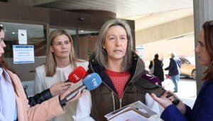 Guarinos en la rueda de prensa de esta mañana en el Hospital de Guadalajara200323