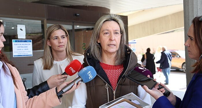 Guarinos reclama a Rojo “valentía y determinación para exigir una sanidad de calidad, derecho que el PSOE nos está hurtando a los guadalajareños” 1 Guarinos en la rueda de prensa de esta mañana en el Hospital de Guadalajara200323