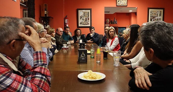 Guarinos se compromete a hacer de Guadalajara una ciudad dinámica y de oportunidades, con unos barrios y unos servicios de primera 1 Guarinos se compromete a hacer de Guadalajara una ciudad dinámica y de oportunidades, con unos barrios y unos servicios de primera