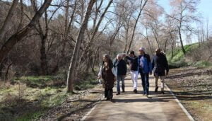 Guarinos se reúne con los responsables de la Asociación Río Henares y toma nota de las propuestas para mejorar el barrio