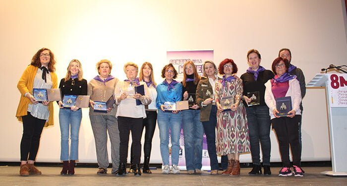 Iniesta reconoce a seis mujeres con motivo del 8M 1 Iniesta reconoce a seis mujeres con motivo del 8M