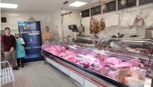 Invierte en Cuenca colabora con la apertura de cristina carnicería en Quintanar del Rey