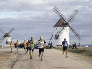 Irene de la Torre y Andy Morales se imponen en la Subida a los Molinos de Mota