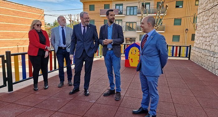 Jadraque inaugura su Escuela Infantil, pública, gratuita y con capacidad para 15 niños de entre 1 y 3 años con el apoyo del Gobierno regional