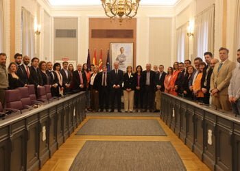 La Asociación Española contra el Cáncer en Guadalajara recibe la Medalla de Oro de la ciudad