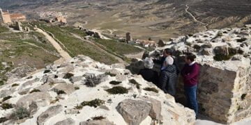 La Diputación de Cuenca invertirá 125.000 euros en la excavación y restauración del castillo y murallas de Moya