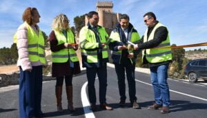 La Diputación de Cuenca invierte 230.000 euros en mejorar la CUV-8033 que sirve de entrada al turístico municipio de Alarcón