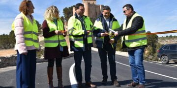 La Diputación de Cuenca invierte 230.000 euros en mejorar la CUV-8033 que sirve de entrada al turístico municipio de Alarcón