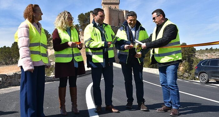 La Diputación de Cuenca invierte 230.000 euros en mejorar la CUV-8033 que sirve de entrada al turístico municipio de Alarcón 1 La Diputación de Cuenca invierte 230.000 euros en mejorar la CUV-8033 que sirve de entrada al turístico municipio de Alarcón