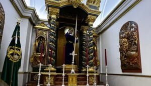 La hermandad de San Juan Evangelista dona 840 litros de leche para familias necesitadas