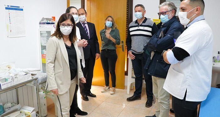 La Junta culmina la renovación de los equipos informáticos de los profesionales sanitarios de Atención Primaria 1 La Junta culmina la renovación de los equipos informáticos de los profesionales sanitarios de Atención Primaria