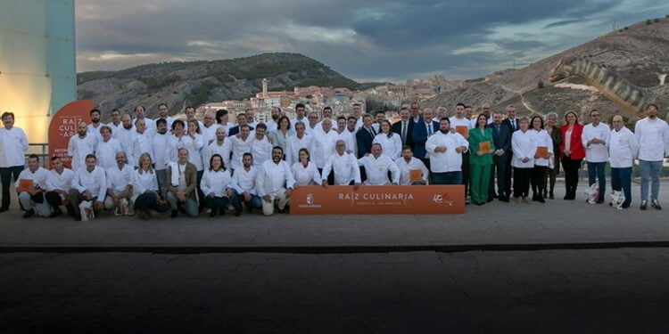 La Junta destaca la enorme proyección nacional e internacional de la marca ‘Raíz Culinaria’ y reconoce a sus 82 embajadores en la región