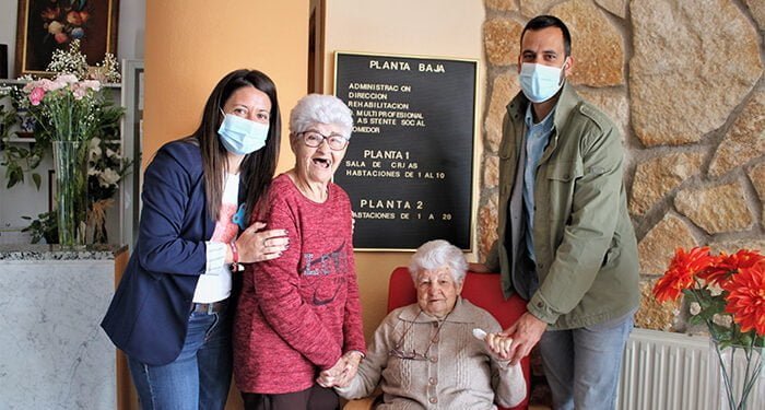 La Junta refuerza los servicios de proximidad para personas mayores en Guadalajara a través de los programas de Ayuda y Comida a Domicilio 1 La Junta refuerza los servicios de proximidad para personas mayores en Guadalajara a través de los programas de Ayuda y Comida a Domicilio