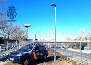 La Policía Nacional de Guadalajara detiene a un varón por su participación en varios delitos de robo con violencia e intimidación en un centro comercial