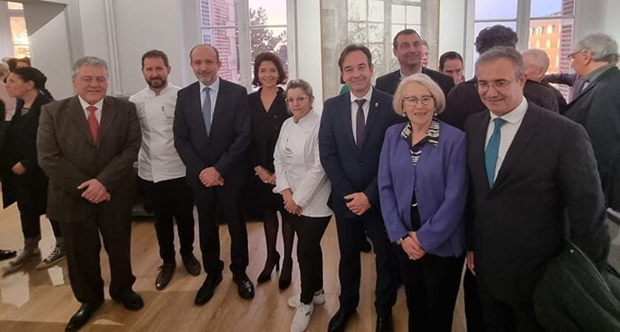 La promoción de Cuenca en Trouville-sur-Mer se ha completado con dos exposiciones y una degustación