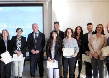La UAH reconoce a los estudiantes becados por la Diputación Provincial de Guadalajara
