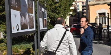Los jardines de la Diputación de Cuenca acogen ‘Miradas de la Pasión’ con 30 fotografías de la Semana Santa conquense