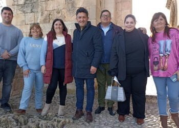 Los Libros Viajan por la Provincia lleva la presentación de Mikel Santiago a Arcas con la participación de más de 200 personas