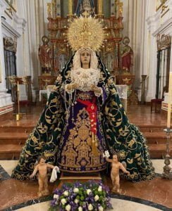 María Stma de la Esperanza en Besamanos - 2023