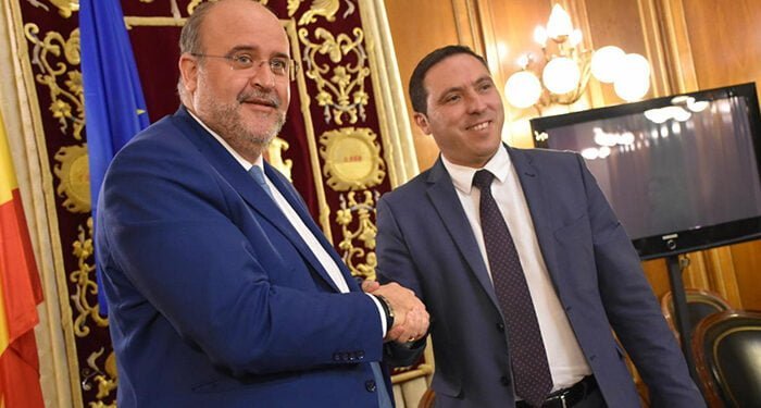 Martínez Guijarro destaca la “voluntad clara de colaboración” entre el Gobierno regional y la Diputación de Cuenca para mejorar los servicios a la ciudadanía