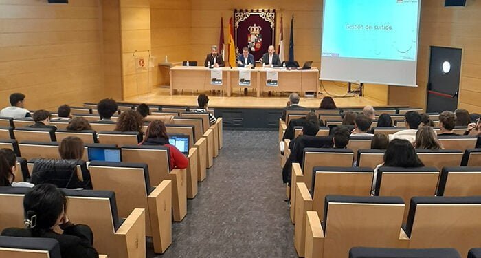 Más de un centenar de estudiantes participan en el ‘Marketing Day’ de la Facultad de Ciencias Sociales de Cuenca 1 Más de un centenar de estudiantes participan en el ‘Marketing Day’ de la Facultad de Ciencias Sociales de Cuenca