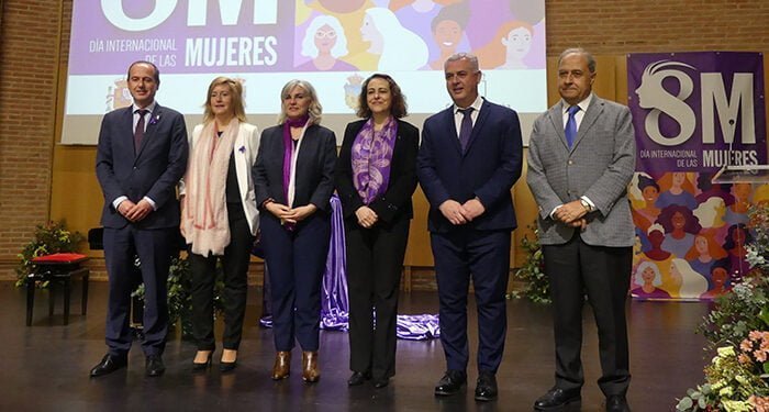 Mercedes Gómez reivindica la igualdad real en el Día Internacional de las Mujeres