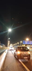 Mitma invierte 3 millones de euros en renovar la iluminación de la autovía A-2 para reducir un 70% el consumo energético