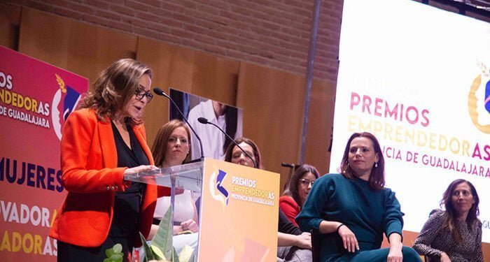 Mujer… ¡Qué bonita palabra! 1 Mujer… ¡Qué bonita palabra!