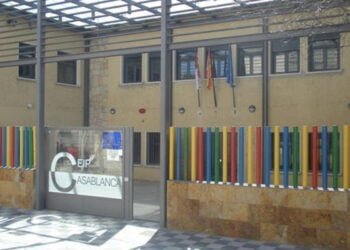 Los alumnos de la Escuela de Arte Cruz Novillo de Cuenca realizarán una segunda intervención pictórica en el patio del colegio Casablanca