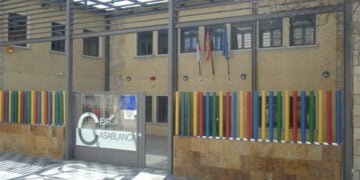 Los alumnos de la Escuela de Arte Cruz Novillo de Cuenca realizarán una segunda intervención pictórica en el patio del colegio Casablanca