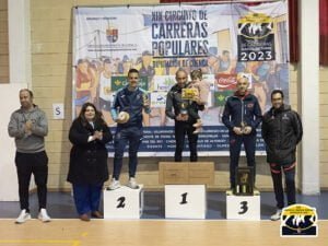 Rosario Gómez y Jesús Montejano triunfan en Casasimarro y ya lideran el Circuito de Carreras Populares