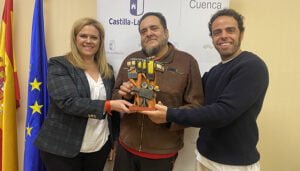 Tomás Bux será el encargado de realizar las estatuillas que recibirán los premiados en el I Festival Internacional de Cine y Comedia de Cuenca