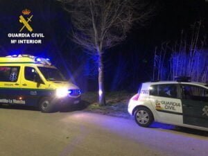 Trasladada en UVI al Hospital de Cuenca una anciana tras caer por un barranco de cinco metros en Castillejo del Romeral