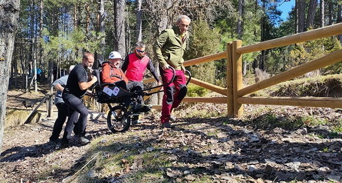 Un total de 20 alumnos realizan con éxito el primer curso de piloto de silla Joëllete en el Albergue Provincial Fuente de las Tablas 1 Un total de 20 alumnos realizan con éxito el primer curso de piloto de silla Joëllete en el Albergue Provincial Fuente de las Tablas