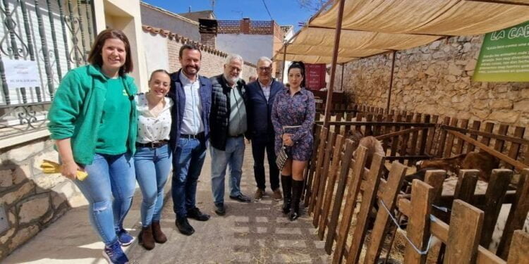 Escudero destaca desde Escopete el papel de la caza como actividad socioeconómica sostenible y motor de desarrollo para la dinamización del medio rural de la región 1 Escudero destaca desde Escopete el papel de la caza como actividad socioeconómica sostenible y motor de desarrollo para la dinamización del medio rural de la región