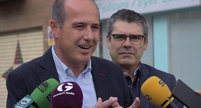 Alberto Rojo compromete un aparcamiento subterráneo en el Chorrón y una remodelación definitiva del barrio 1 Alberto Rojo compromete un aparcamiento subterráneo en el Chorrón y una remodelación definitiva del barrio