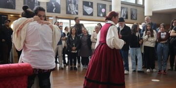 Alberto Rojo: “No podíamos clausurar mejor los veinte años del teatro Buero, que con la muestra del gran tejido cultural que tiene nuestra ciudad”
