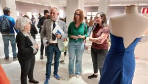 Alumnado de la Escuela de Arte Elena de la Cruz expone trabajos de los ciclos de Obras de Decoración y de Estilismo de Indumentaria