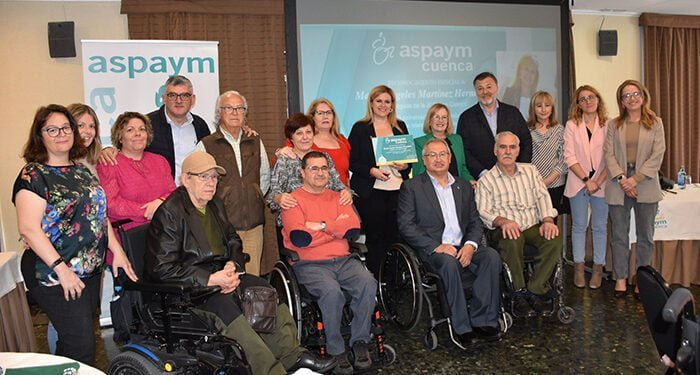 ASPAYM reconoce en su 25 aniversario a la delegada de la Junta en Cuenca “por su trabajo en favor de las personas con discapacidad”