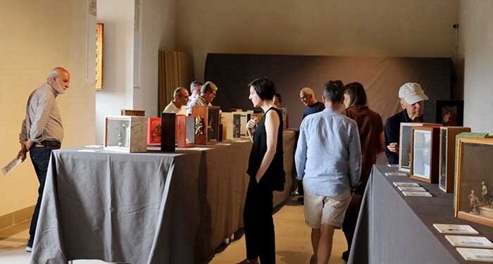 'Besos y caprichos', de Pedro José Pradillo, hasta el 21 de mayo en el Palacio Ducal de Cogolludo